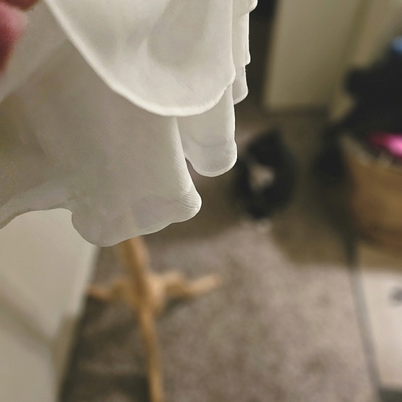 NWOT LAYERED LACE TOP - Picture 5 of 5